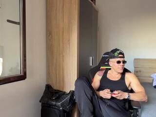 Duncan Collins webcam model stream image