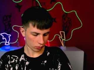 leo-valor webcam model stream image