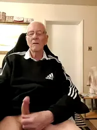 cutaboverest webcam model stream image