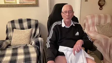 cutaboverest webcam model stream image