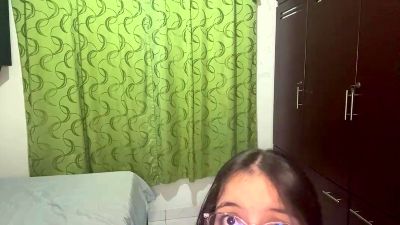 DollyGlavan webcam model stream image