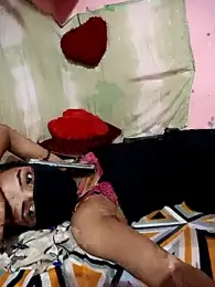 Desipari_777 webcam model stream image