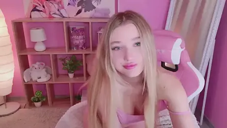 milaa_sun webcam model stream image