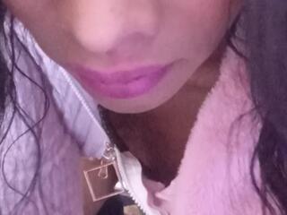 Helenlinda Bell webcam flirt4free model stream image