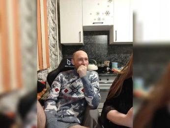 Innokentiy449 webcam bongacams model stream image