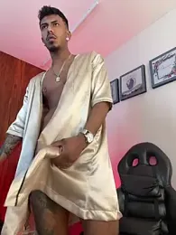 Latinmoster_boss webcam stripchat model stream image