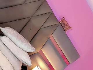 cute-enderlyn21 webcam model stream image