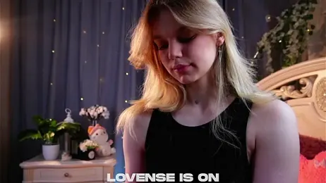 EdlinAlliston webcam model stream image