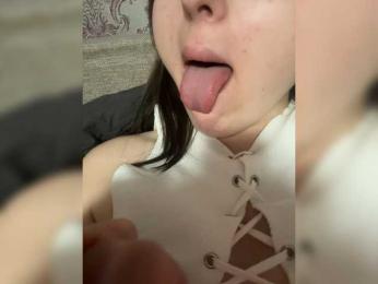 Feezkaaaa webcam model stream image