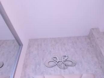 kyany_ webcam model stream image