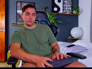 Liam Walker webcam flirt4free model stream image