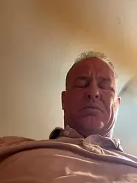 hintly webcam model stream image