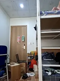 Gwencloudy webcam model stream image