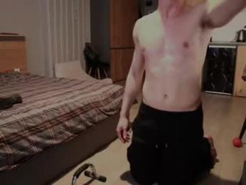 _p_l_u_r_ webcam model stream image