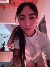 valeriahornier webcam model stream image