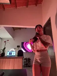 valeriahornier webcam model stream image