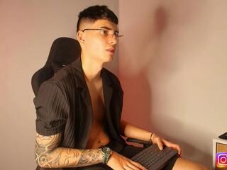 Drake Jonees webcam model stream image