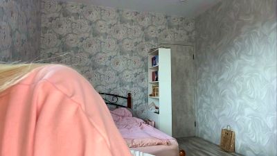 HyonPuzio webcam model stream image