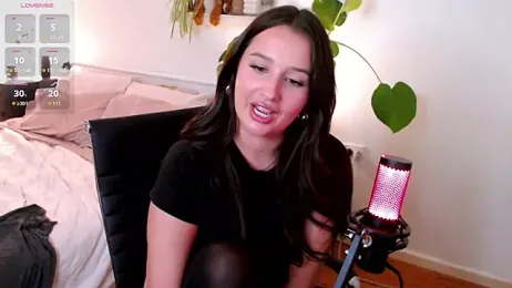 Lenas_Room webcam model stream image