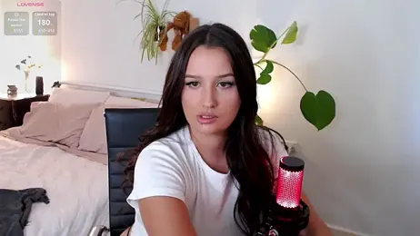 Lenas_Room webcam model stream image