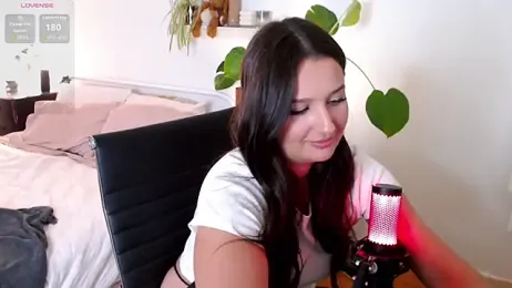 Lenas_Room webcam model stream image