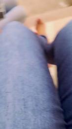 girl_pee webcam cam4 model stream image