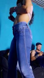 girl_pee webcam cam4 model stream image