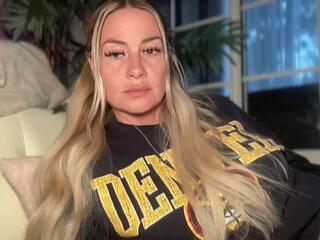 Kay Devon webcam model stream image