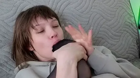 DemiDee webcam stripchat model stream image