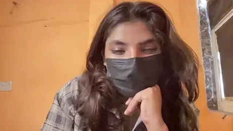 callmeshreya webcam model stream image