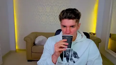 MaxKaiden webcam model stream image