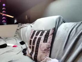 shachatte webcam model stream image