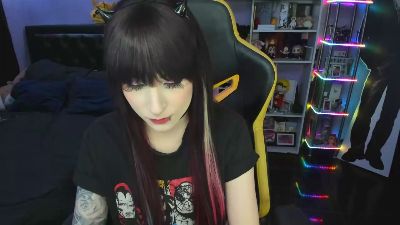 Yummypink webcam model stream image