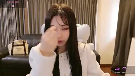 -satomi-jp webcam model stream image