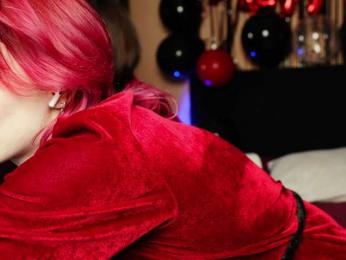 BlueCherry webcam bongacams model stream image