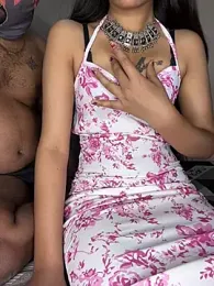 Suhu_love webcam stripchat model stream image