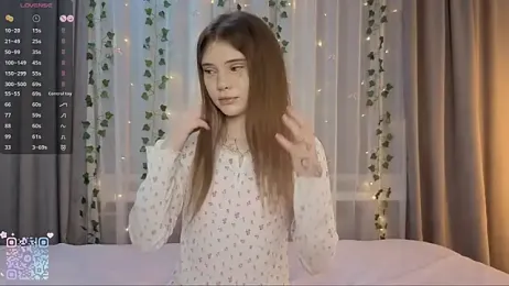 CarolinePepper webcam model stream image