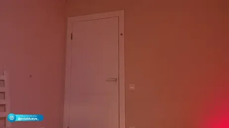Miablueye webcam stripchat model stream image