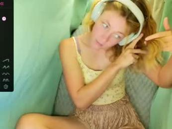 its_lily webcam chaturbate model stream image