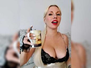 LaymaFlay webcam model stream image