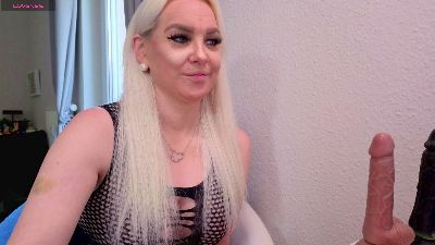 MiaXXXLive webcam model stream image