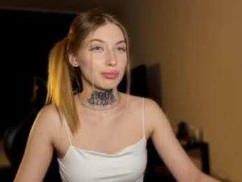 streis_mua webcam model stream image