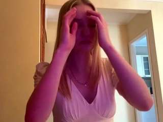 kristaprehn webcam camsoda model stream image