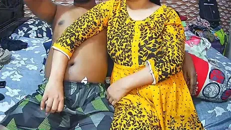 Younger_Couples webcam model stream image