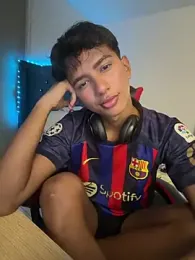 Leonarrrd_01 webcam model stream image