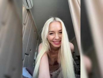 WhiteGirl-one webcam bongacams model stream image