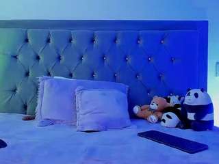 maggiejones webcam model stream image