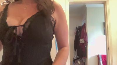 Hotbabe2019 webcam model stream image