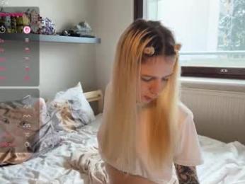 blushandburn webcam model stream image