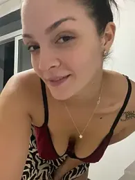 Danielaeliana webcam model stream image